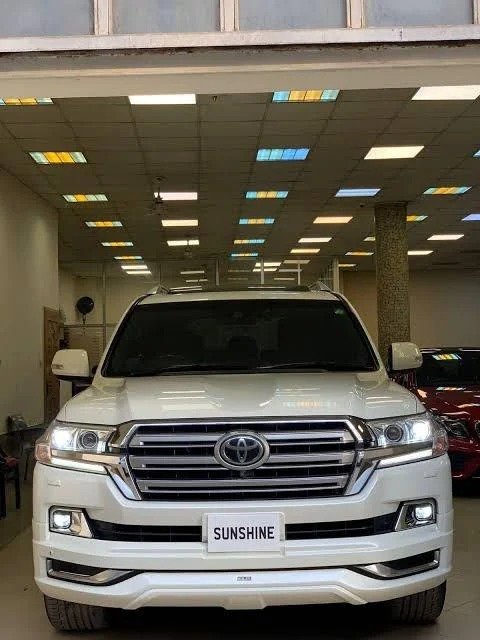 malik rent a car image