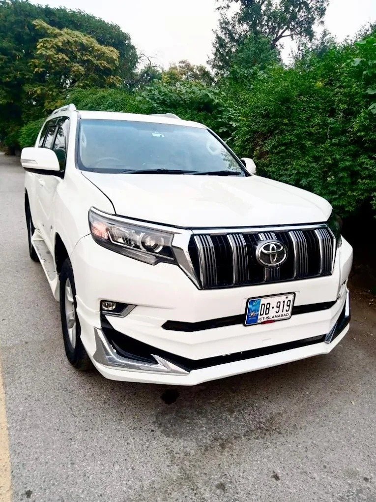 Raja & Son's Rent A Car image